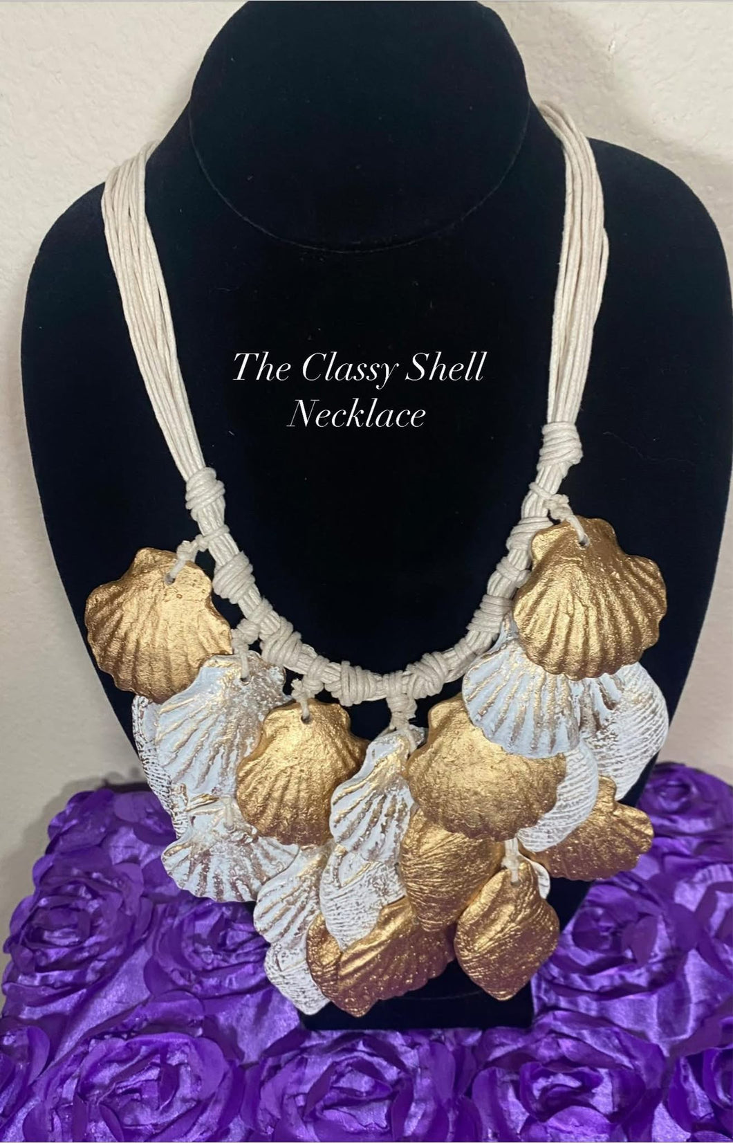 The Classy Shell Necklace