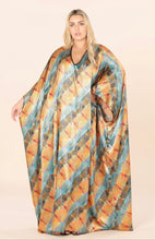 Load image into Gallery viewer, The Beautiful Caftan
